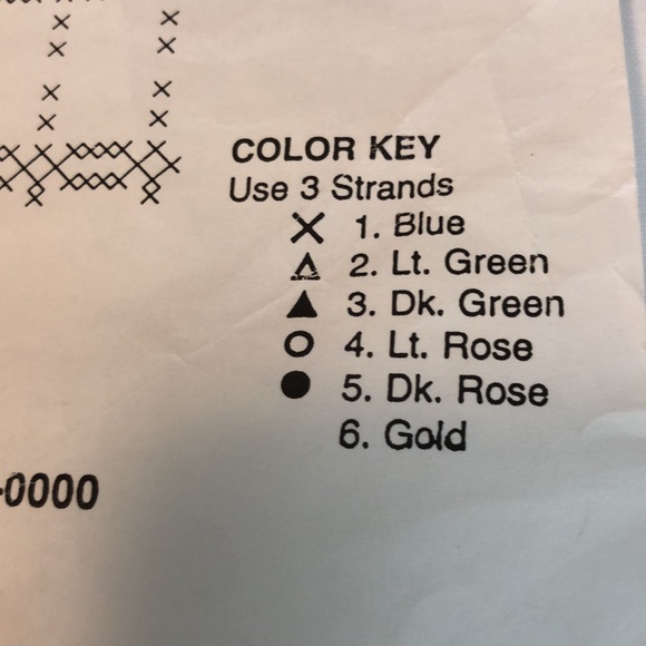 Herrschner’s Rose Petal Stamped Cross Stitch Pillowcases Queen - Picture 8 of 9